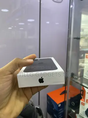 New Apple iPhone 16 Plus 128 GB Black