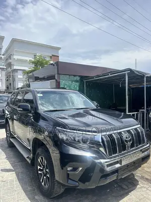 Toyota Land Cruiser Prado 2011 Black