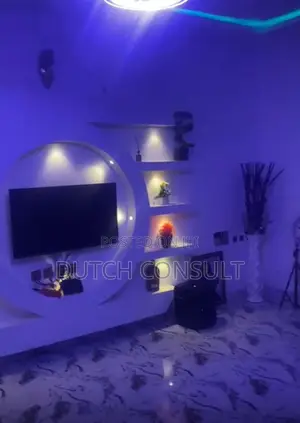 5bdrm Condo in Oshimili South for rent