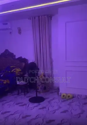 5bdrm Condo in Oshimili South for rent