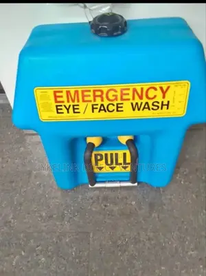 Emergency Eye Wash / Face Wash