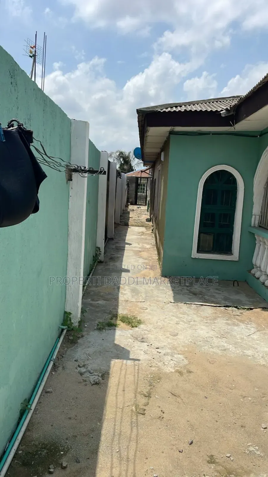 4bdrm Bungalow in Ipaja Road for sale
