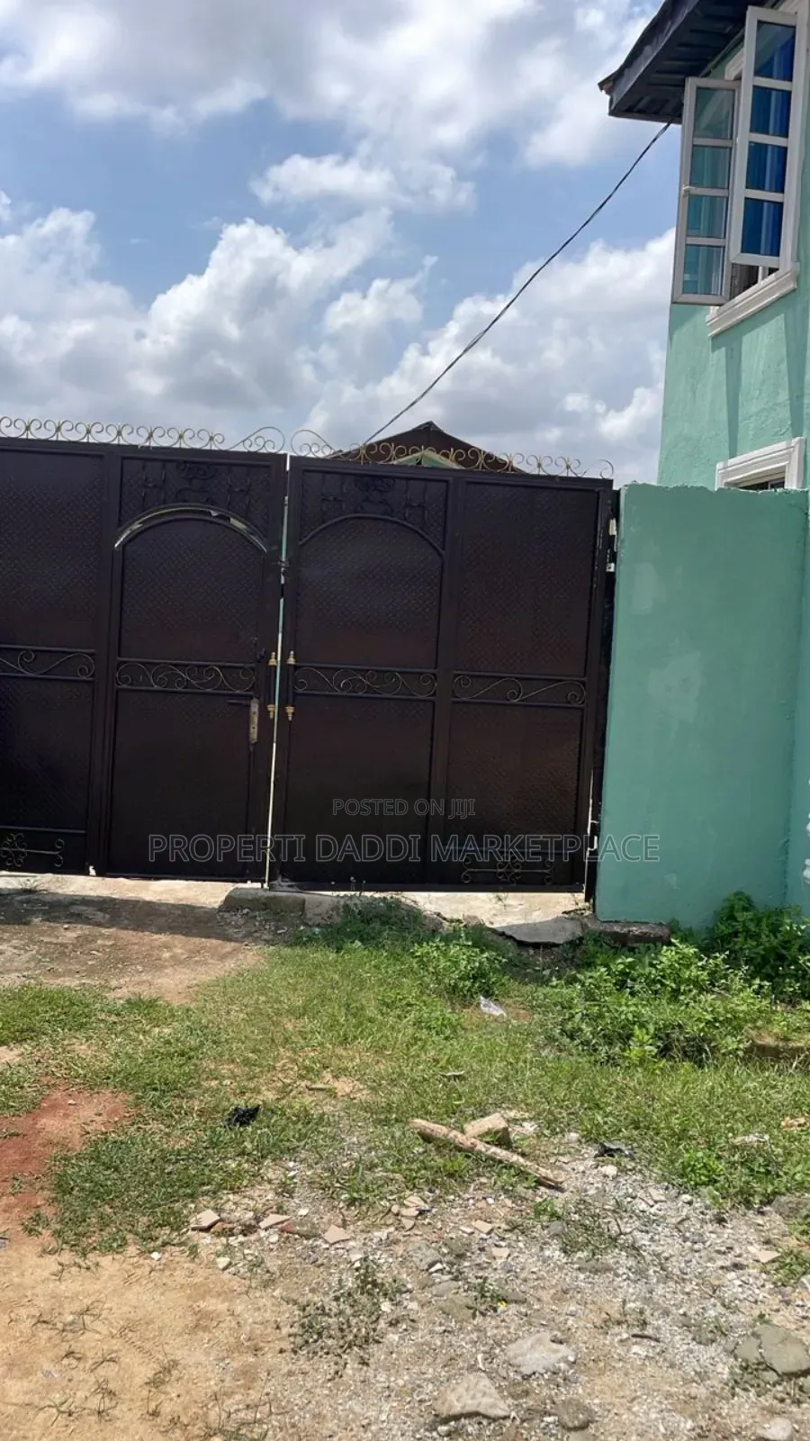 4bdrm Bungalow in Ipaja Road for sale