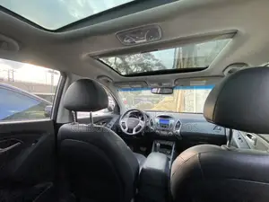 Hyundai Tucson Limited AWD 2013 Silver