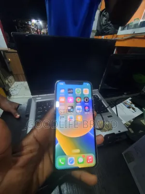 Apple iPhone X 64 GB Silver