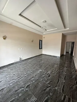 3bdrm Apartment in After Beger Yard for rent