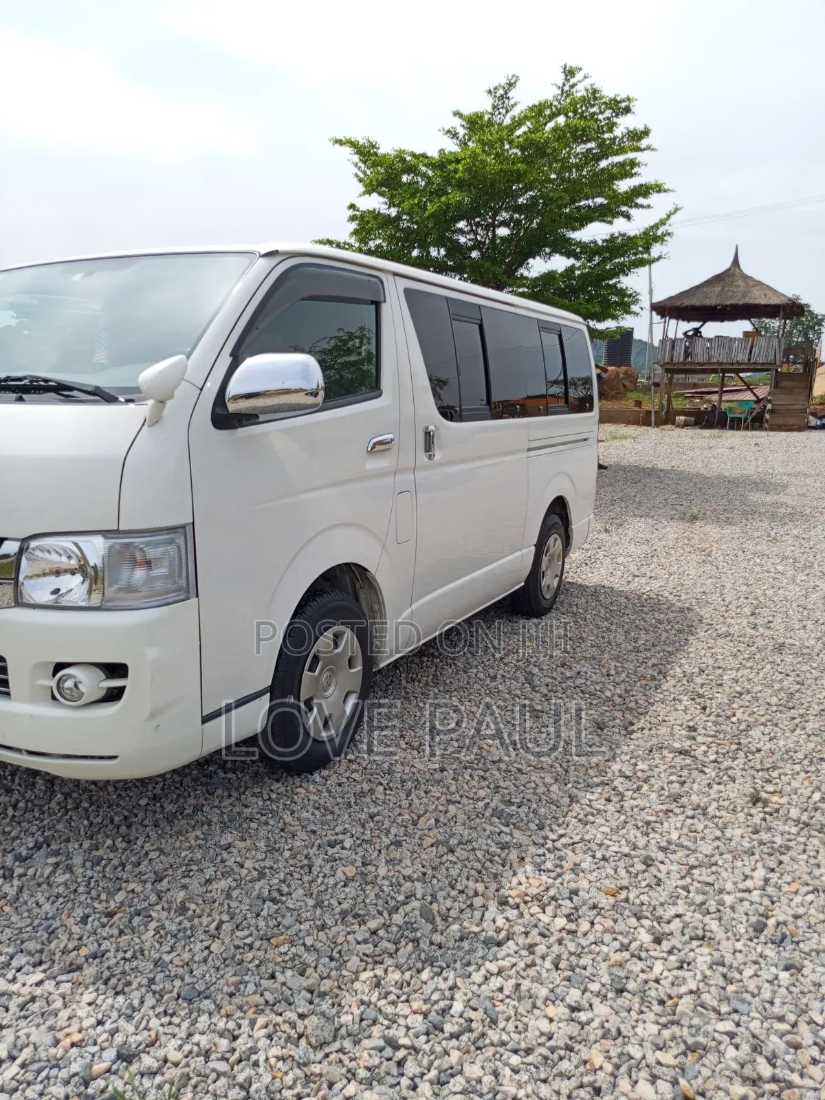 Toyota HiAce 2013 White