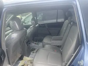 Toyota Highlander 2010 Blue