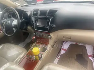 Toyota Highlander 2012 White