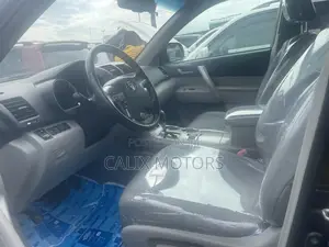 Toyota Highlander 2012 Red