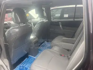 Toyota Highlander 2012 Red