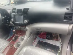 Toyota Highlander 2012 Gray