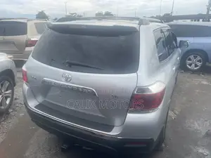 Toyota Highlander 2012 Silver