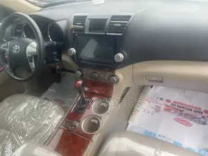 Toyota Highlander 2012 Black