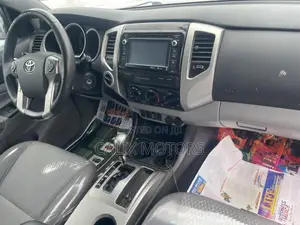 Toyota Tacoma 2014 Silver