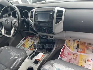 Toyota Tacoma 2015 Black