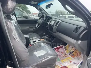 Toyota Tacoma 2015 Black