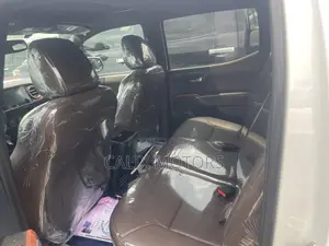 Toyota Tacoma 2018 White