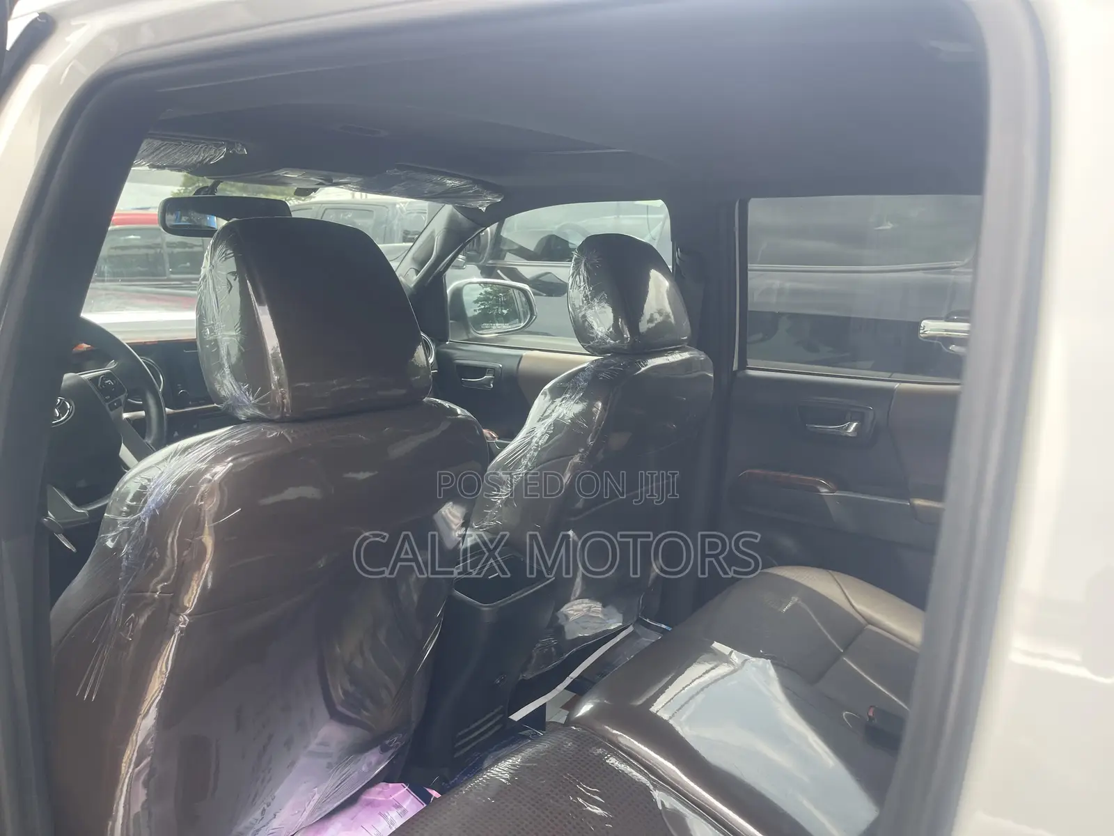 Toyota Tacoma 2018 White