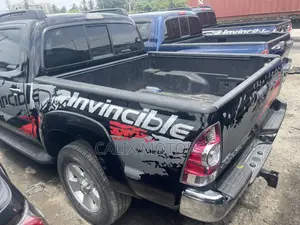 Toyota Tacoma 2015 Black