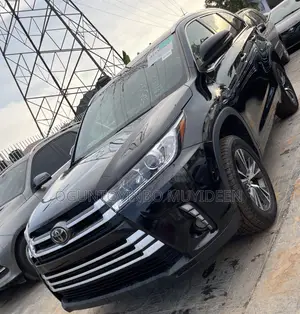 Toyota Highlander 2016 Black