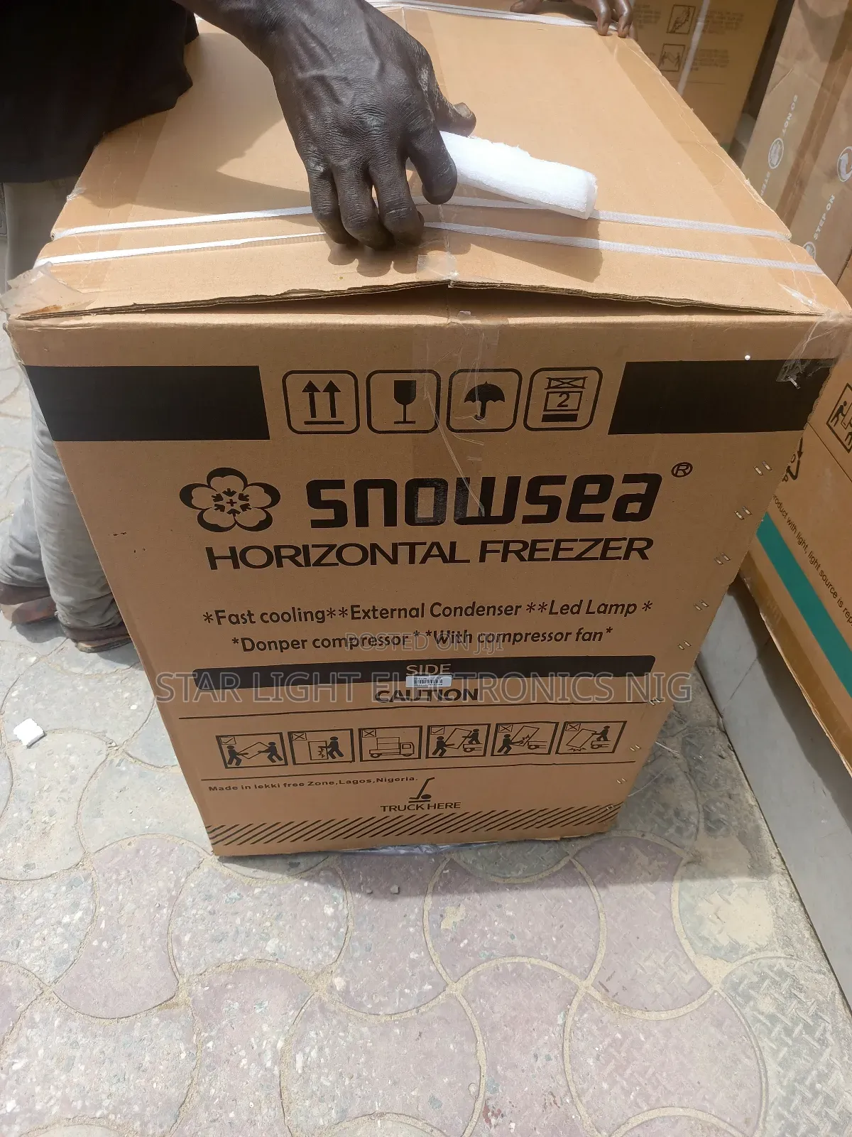 Chest Freezer Snowsea Model-258