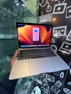 Laptop Apple MacBook Pro 2017 16GB Intel Core i7 SSD 512GB