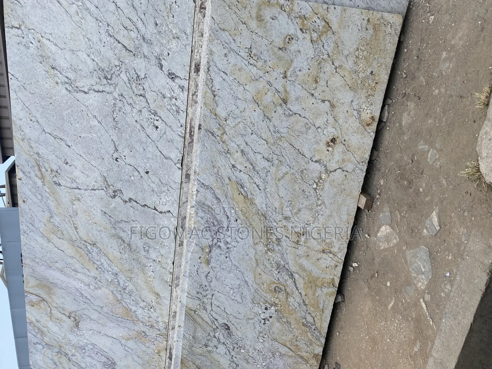 Colonial Gold Slab