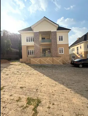 5bdrm House in Wuse 2 for rent