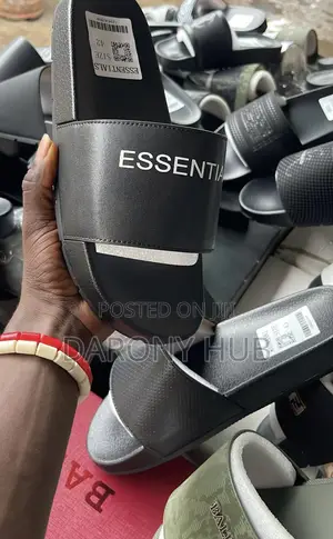 New Arrival All Black Luxury Slides
