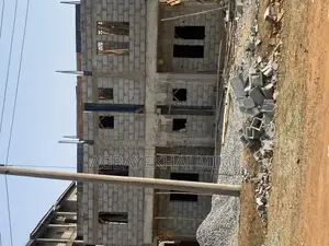 3bdrm Apartment in Life-Camp, Gwarinpa for sale