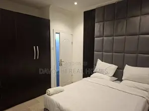 Furnished 3bdrm Apartment in Lekki Phase1 for rent