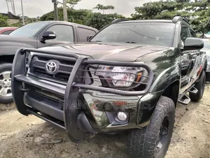 Toyota Tacoma 2015 Green