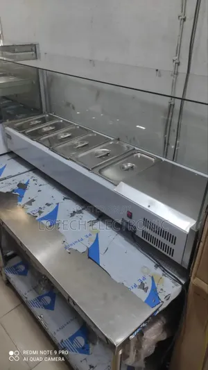 Industrial Salad Bar 6 Plate