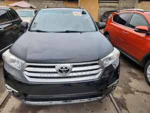 Toyota Highlander Limited 3.5l 4WD 2013 Black