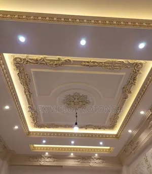 Royal Ceiling Pop