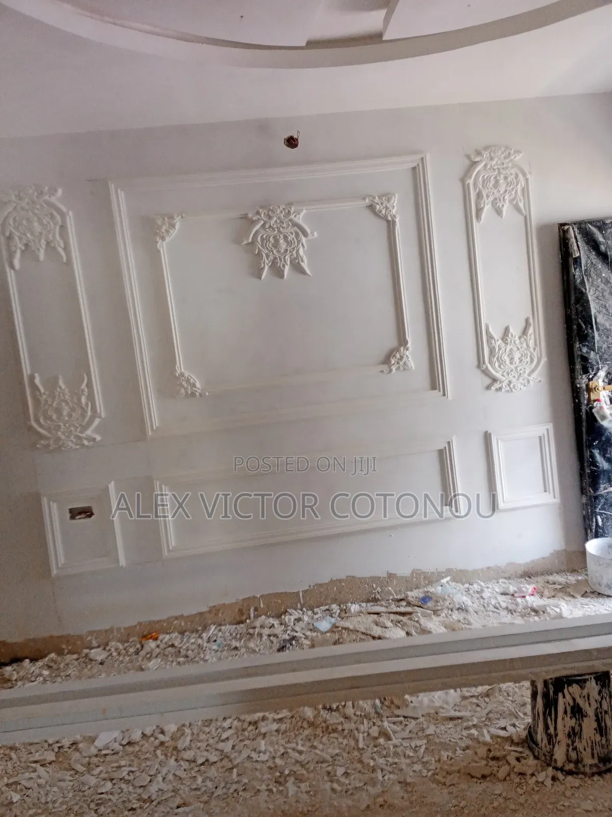 Royal Ceiling Pop