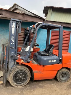 3tons Heli Forklift Available for Sale