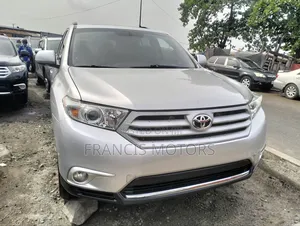 Toyota Highlander Limited 3.5l 4WD 2013 Silver
