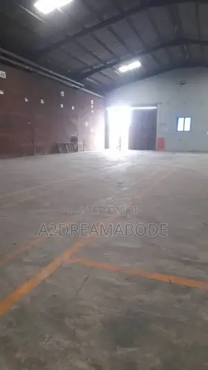 Standard Warehouse