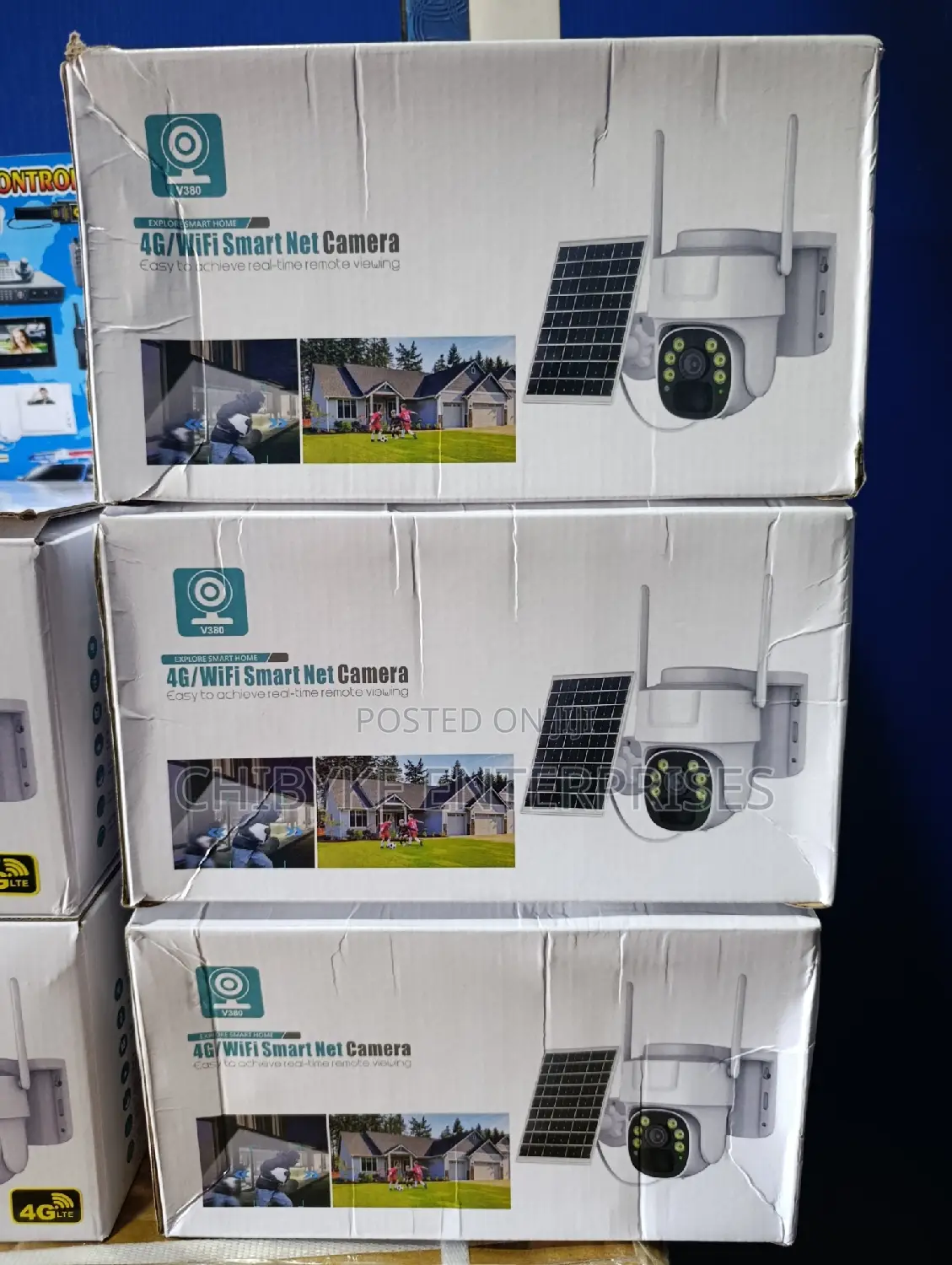 V380 Solar PTZ Camera With Auto Tracking