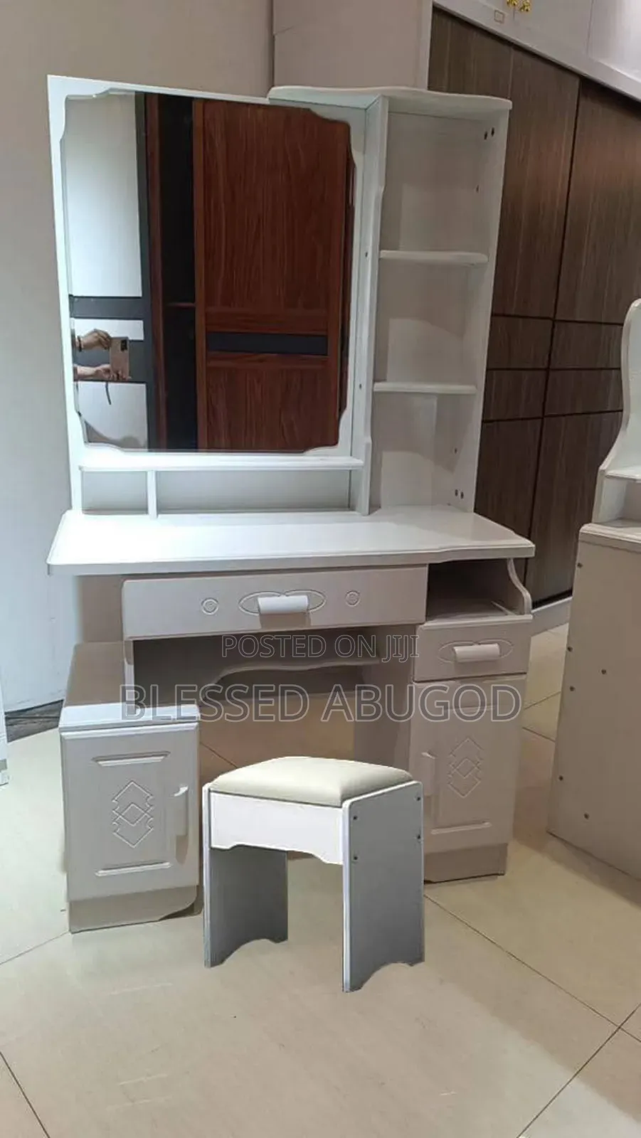 Executive Dressing Mirror