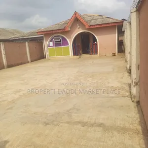 Photo - 3bdrm Bungalow in Ayobo for sale