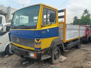 Mercedes Benz 814 German Truck Yellow