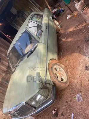 Mercedes-Benz 200 1977 Green