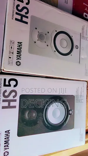 Photo - Yamaha Hs5 Powered Studio Monitor