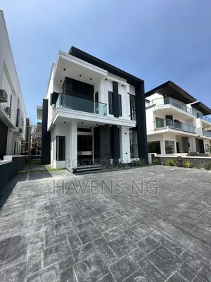 5bdrm Duplex in Ikota for sale