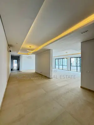4bdrm Duplex in Banana Island for sale