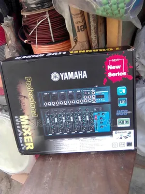 Yamaha 7 Channels Quality Mixer With Phantom Power and Usb