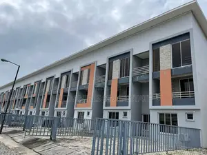 4bdrm Townhouse/Terrace in Lekki Phase 1 for Sale